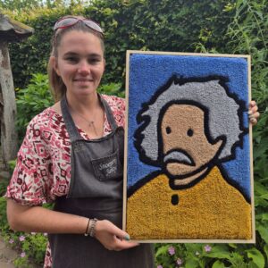 Tufting Einstein